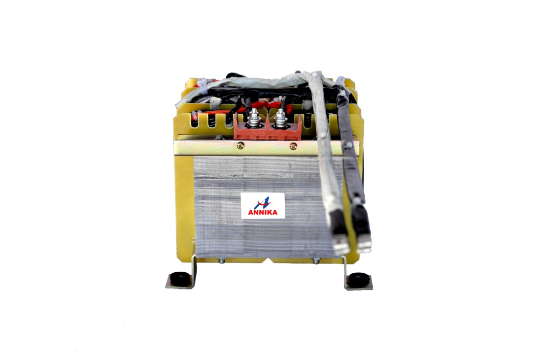 Single Annika transformer, front view